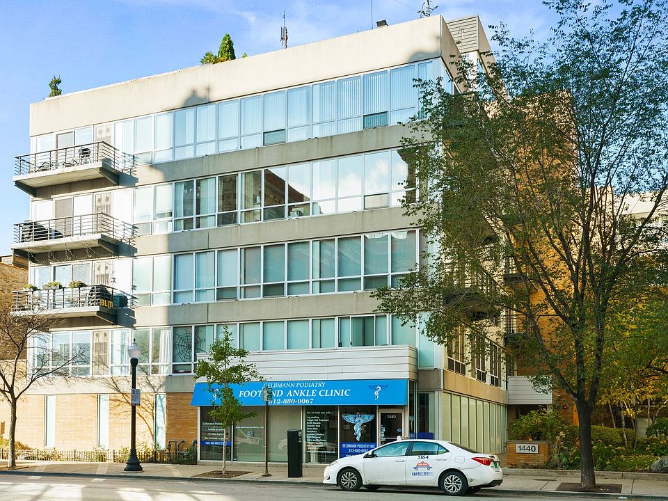 1st image of 1440 S Michigan Ave APT 520