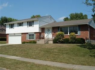 1019 Terracewood Dr, Englewood, OH