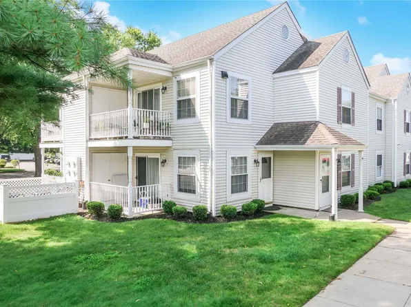 131 Fairview Circle #275L, Middle Island, NY 11953