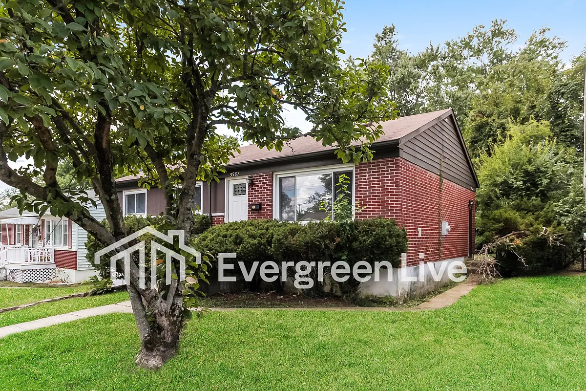 Building Photo - 5987 Sunridge Dr
