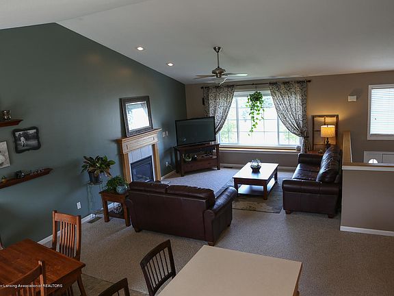 5th image of 1581 Gander Hill Dr