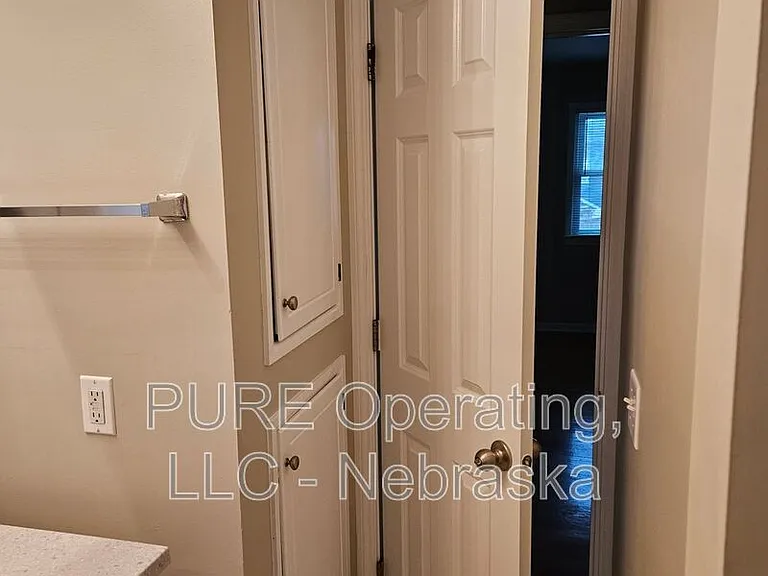 3341 S 89th St — Photo 31