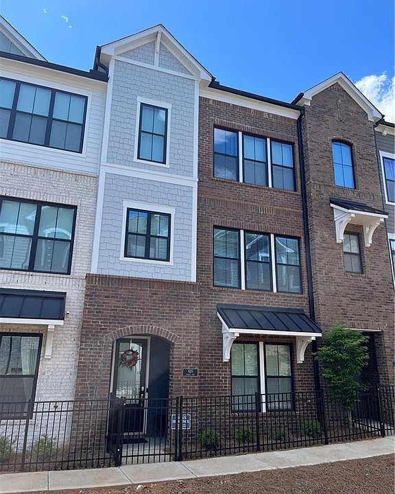 1st image of 545 Ashbury Dr #111