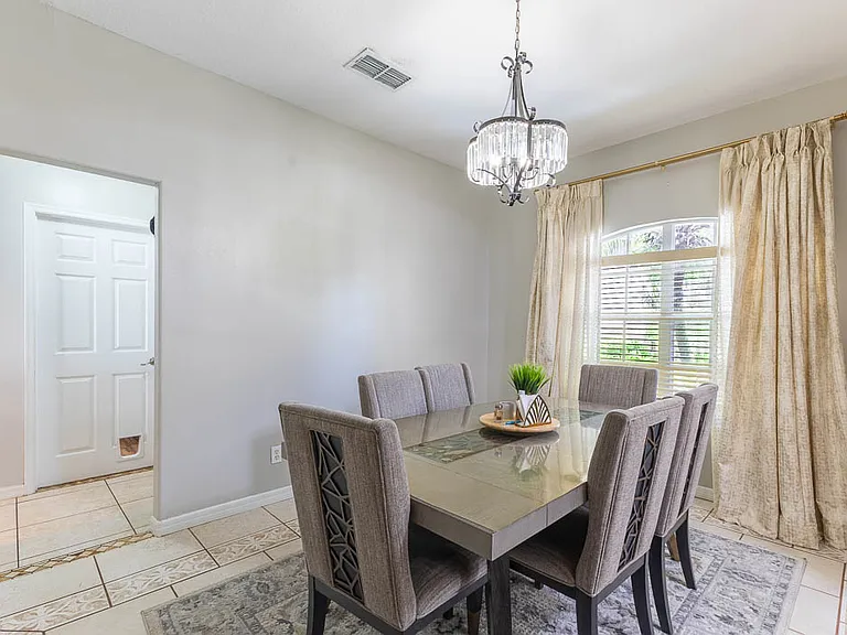 1725 Soaring Heights Cir — Photo 10