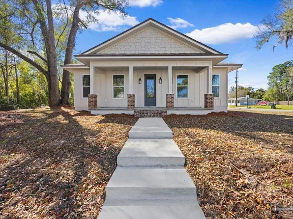 5293 Conecuh St, Milton, FL 32570