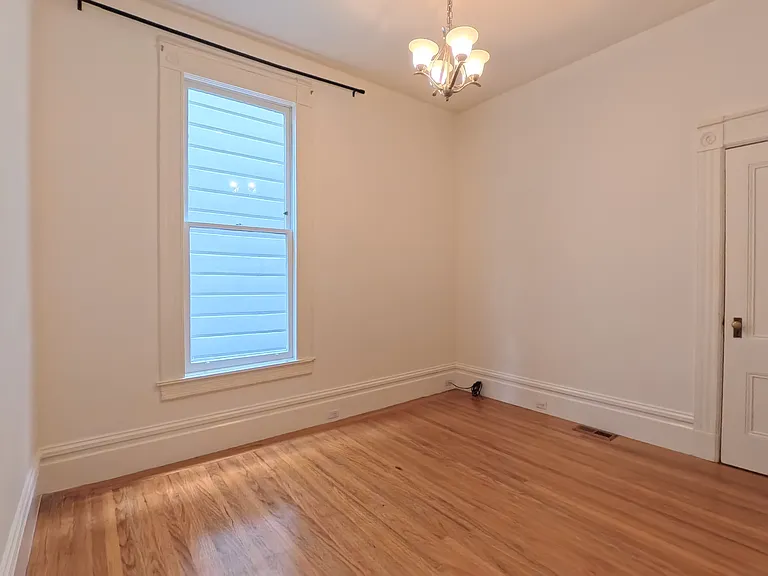 1818 Webster St — Photo 13