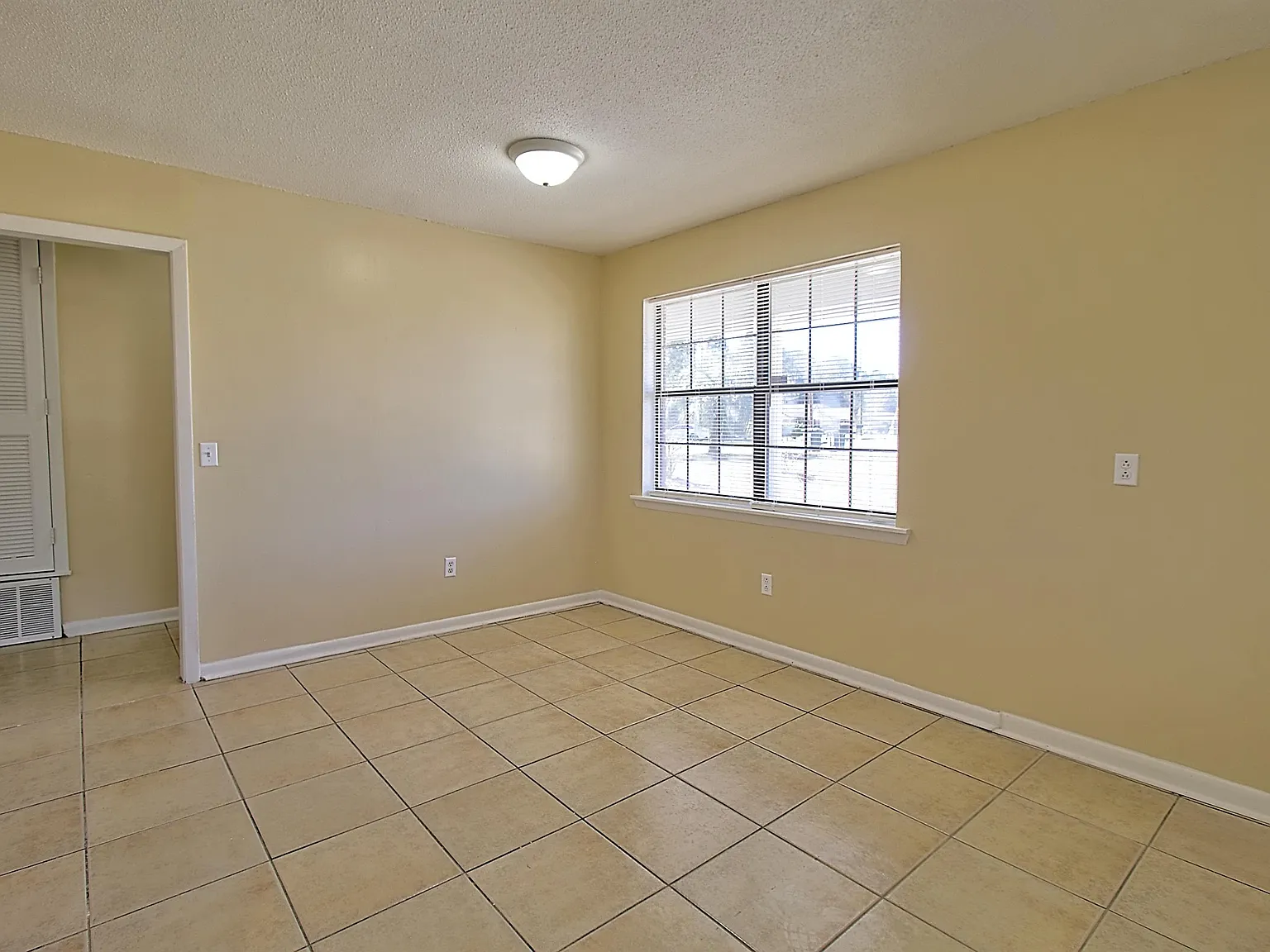 252 Whitetail Circle - 1 — Photo 4