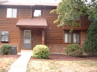 228 Cedar Grove Dr, Saint Charles, MO 63304