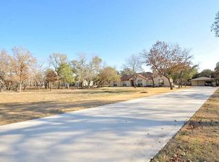 456 Rose Blossom Loop, La Vernia, TX 78121