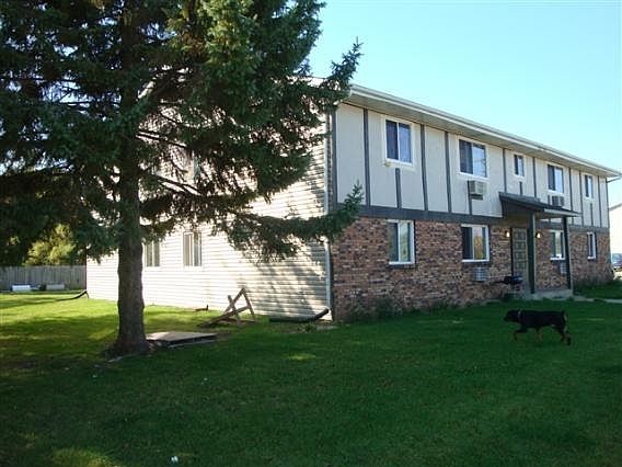 2nd image of 647 Kellogg Ave