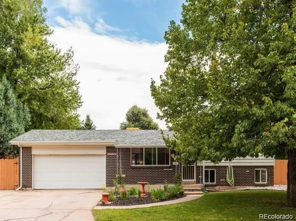 1428 S Brentwood Way, Lakewood, CO 80232