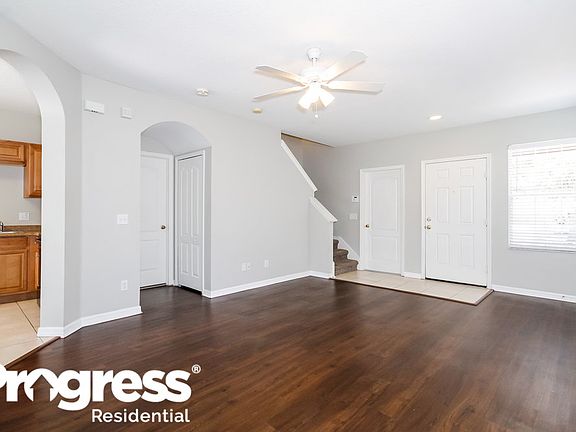 5th image of 1405 Marsh Wood Dr