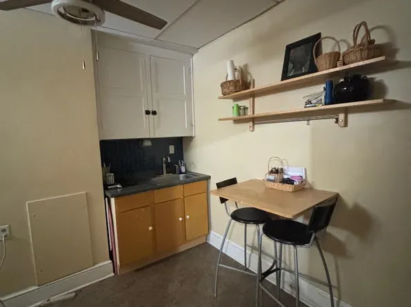635 W Chestnut St APT 1, Lancaster, PA 17603