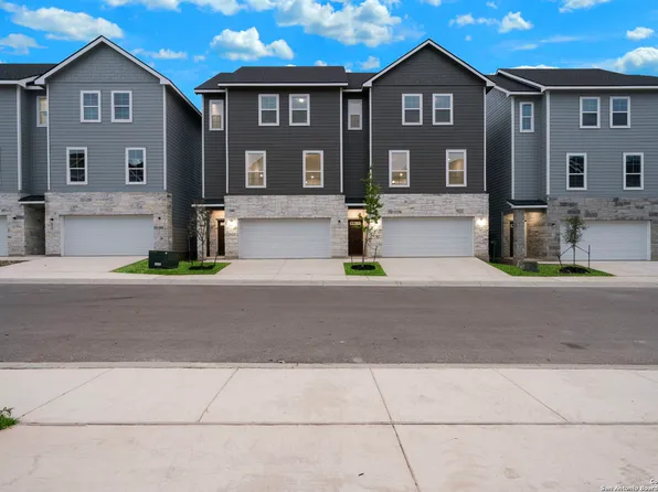21507-21511 Sir Walter Ln, San Antonio, TX 78256