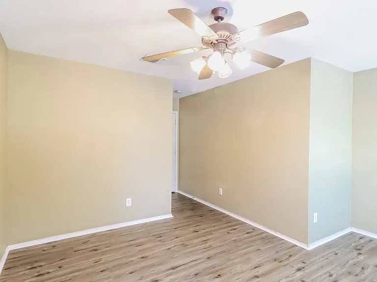 1456 Pine Ln — Photo 12