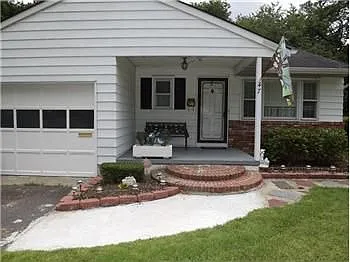47 Coral Bell Holw photo 1