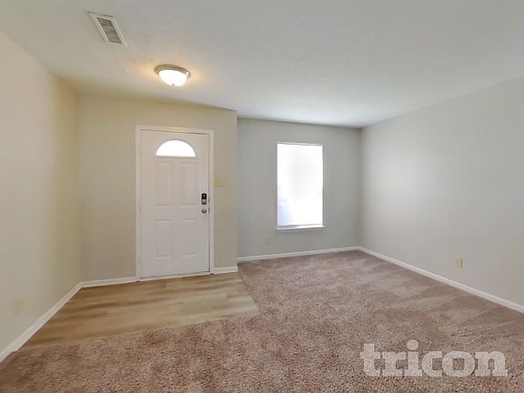 3rd image of 712 Holly Rose Way