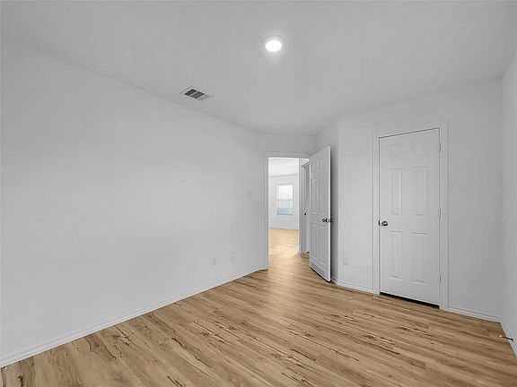 3rd image of 1043 Brighton Orchards Ln #1043