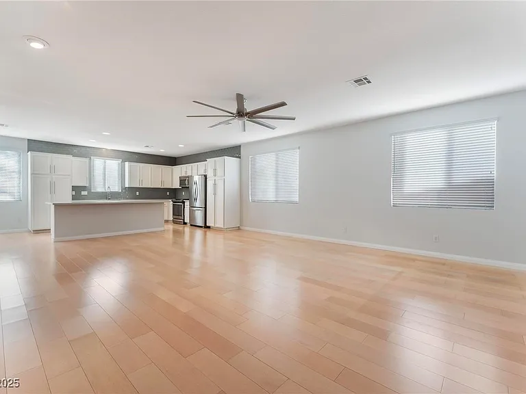2267 Alanhurst Dr — Photo 8