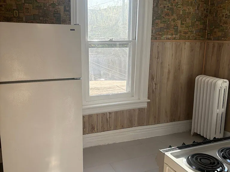 229 N West St #2 — Photo 11