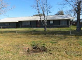 1708 Fairbanks St, Nederland, TX 77627