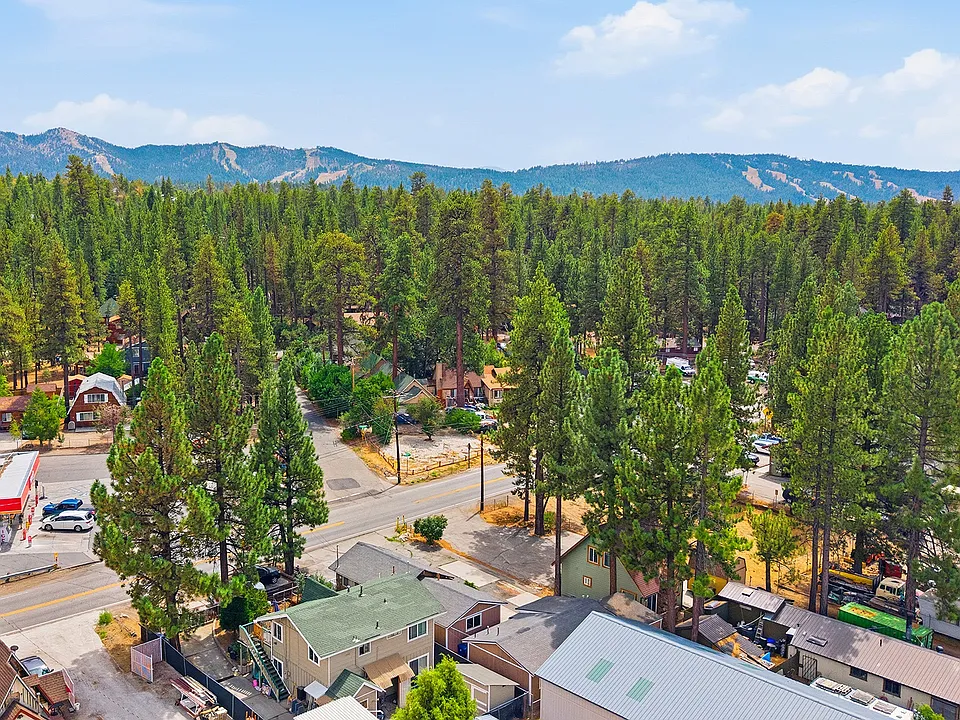 545 W Big Bear Blvd #3