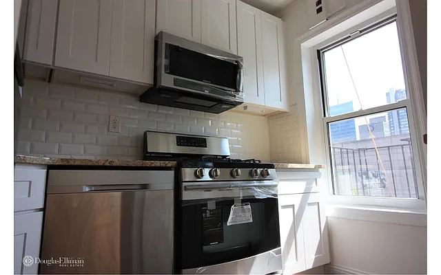 Rented by Douglas Elliman | media 8
