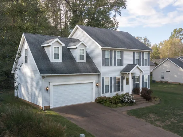 2003 Willow Creek Dr, Evansville, IN 47712