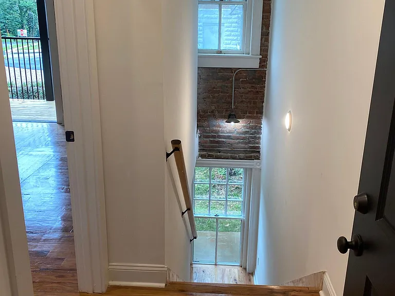 303 Rivermont Ave — Photo 34