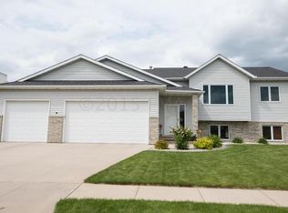 1140 8th Ave W, West Fargo, ND 58078