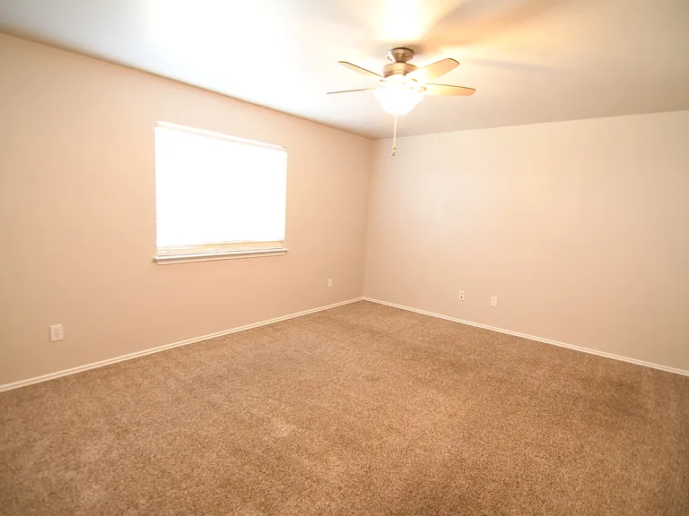 1008 Starlight Dr — Photo 18
