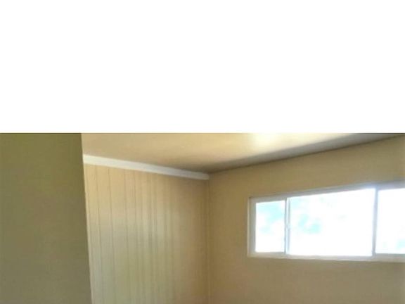 4th image of 826 Birch Ave