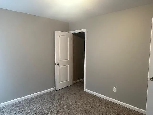 8004 Driftwood Loop — Photo 16