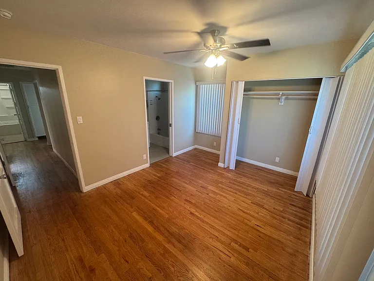 7333 Camellia Ave — Photo 18