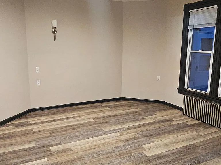 109 Forest Ave #1 — Photo 9