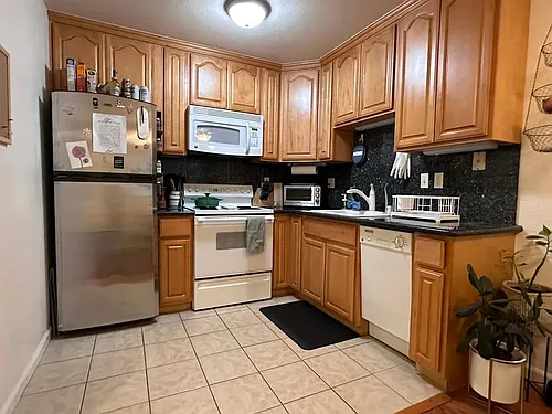 1564 Hollenbeck Ave #1 Photo 1
