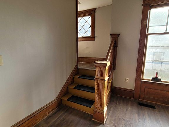 4th image of 69 Bartley Ave #69