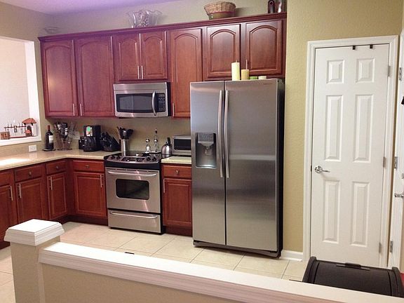 4th image of 1074 Berkman Cir