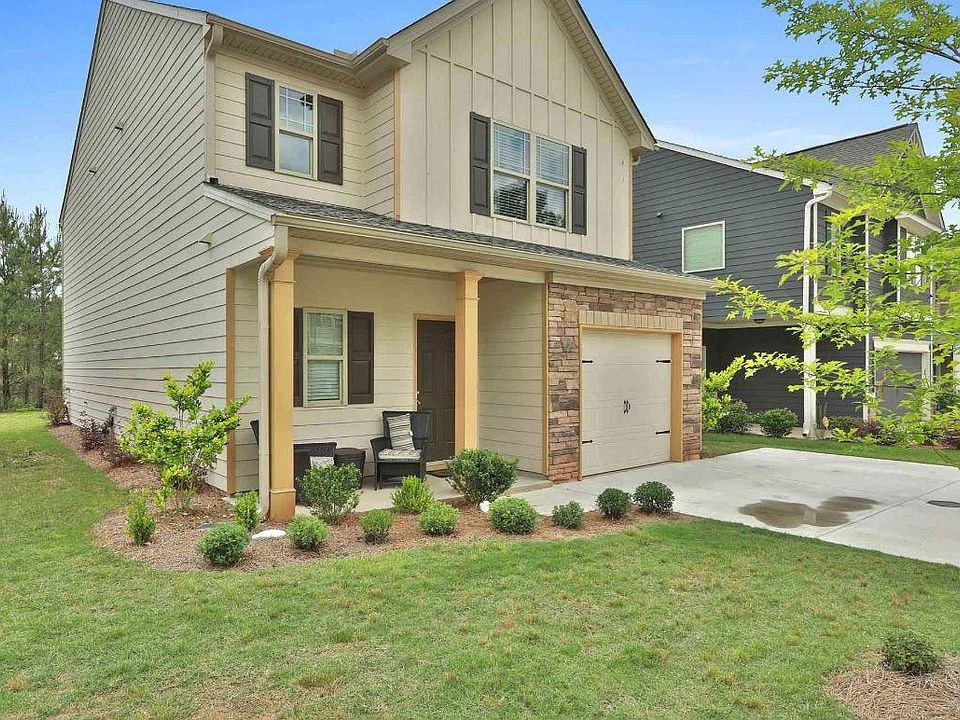 Front view of property #1