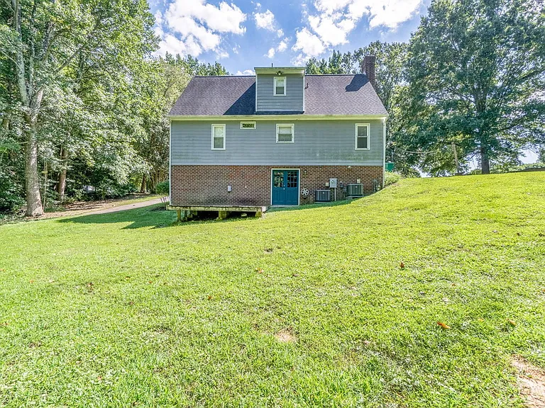 9395 Blacksmith Dr — Photo 35