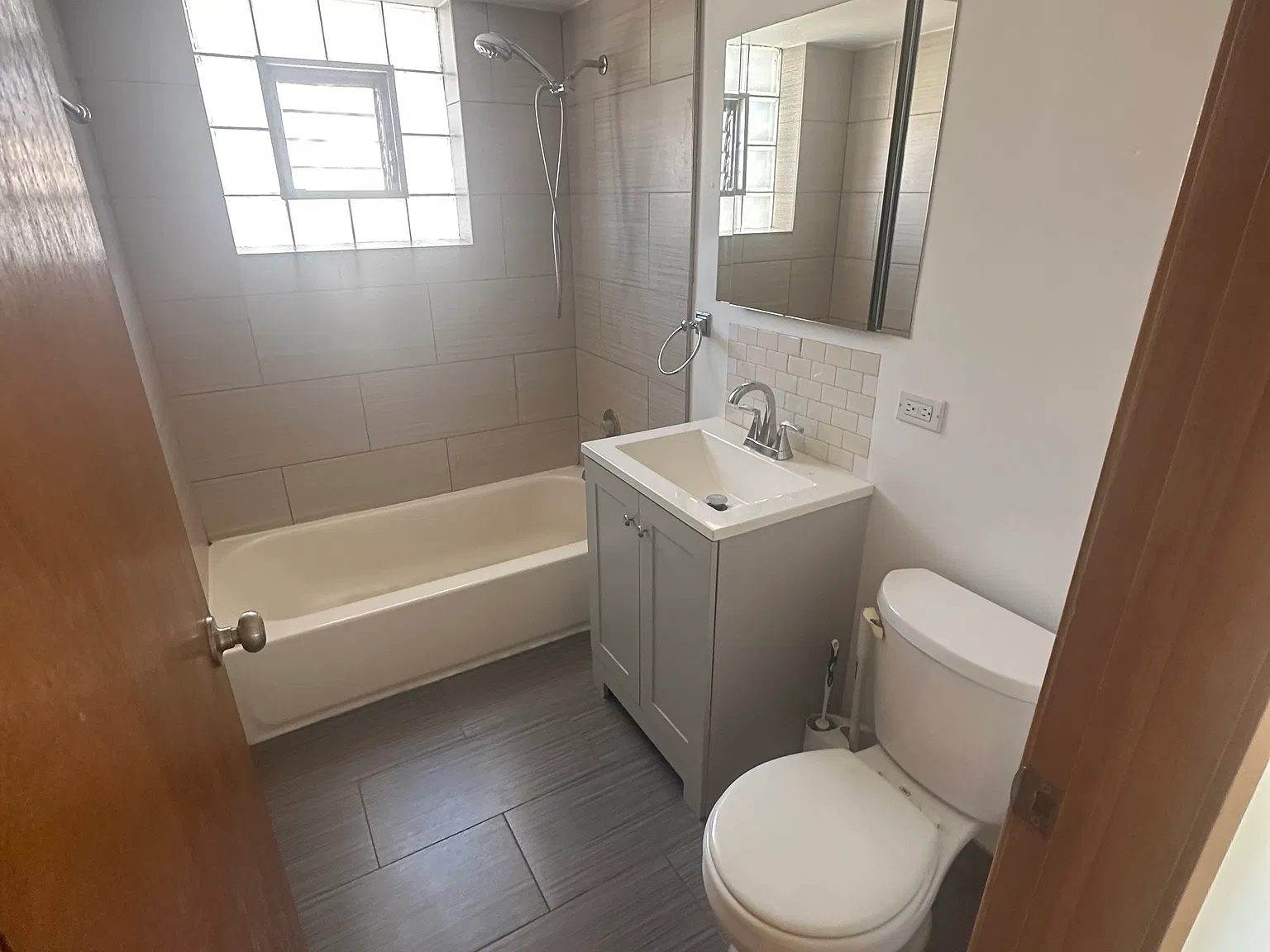 8630 Fullerton Ave — Photo 4