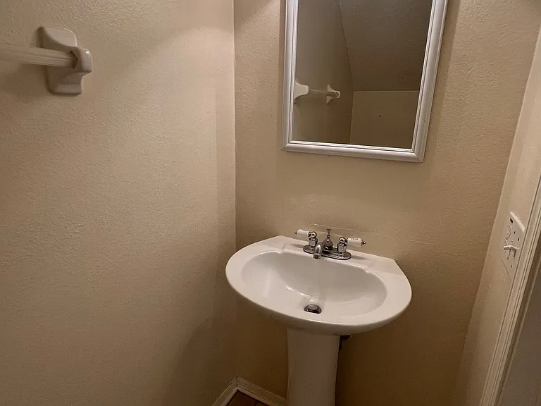 394 Countryside Key Blvd — Photo 7