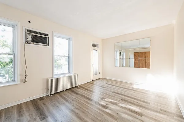 Rented by Remax Real Estate Professionals | media 2