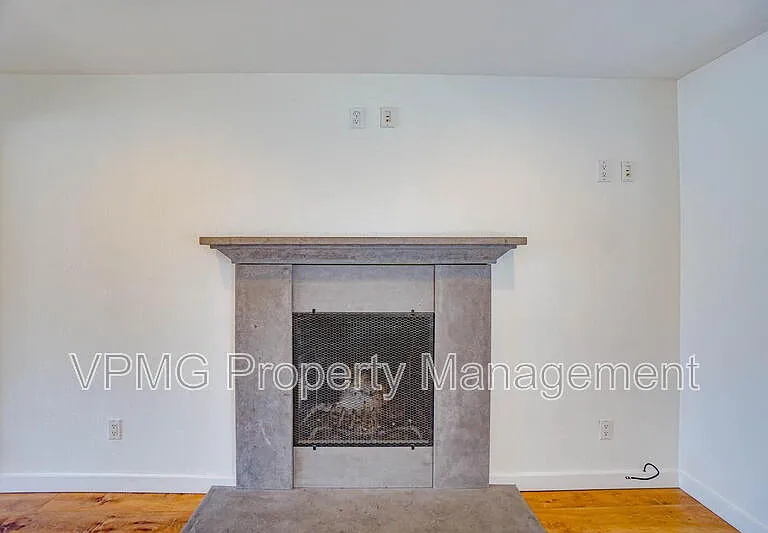 1708 NW 104th St — Photo 8