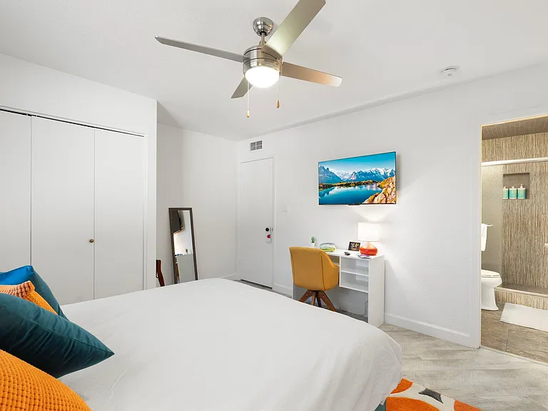 2510 E Hermosa Dr — Photo 15