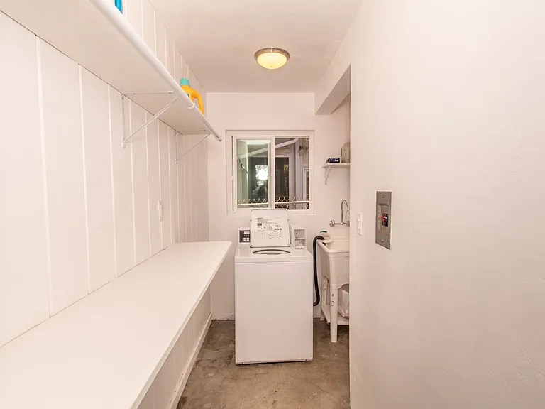 4205 Monroe Ave — Photo 14