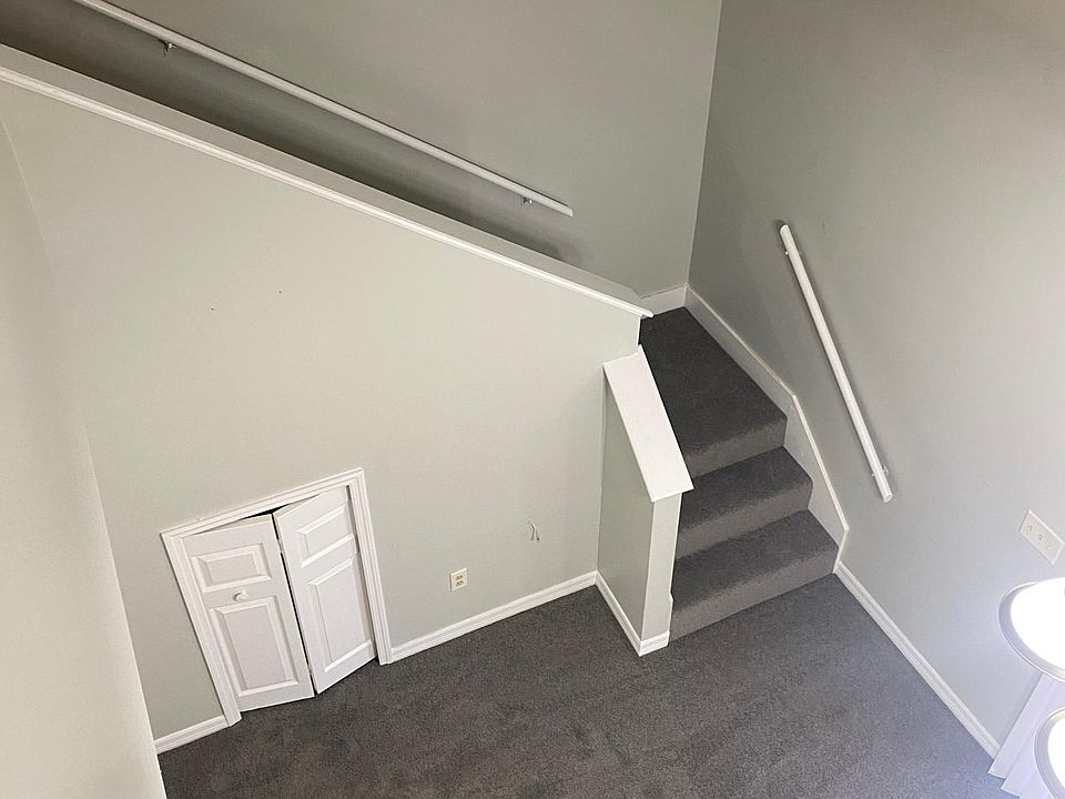 1st image of 7668 Jana Ln S