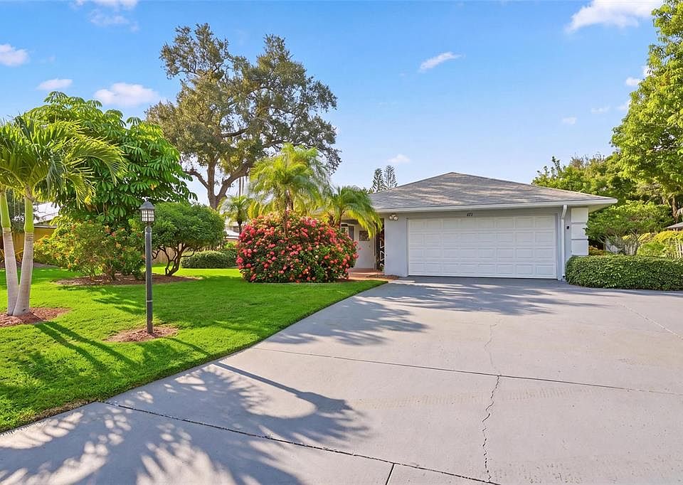1st image of 811 ALDERWOOD WAY