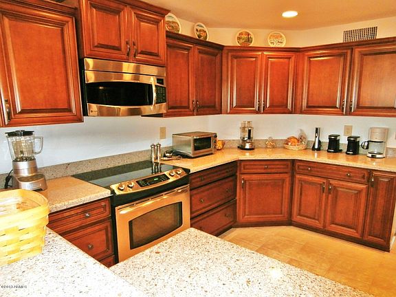 4th image of 13503 W Greenview Dr