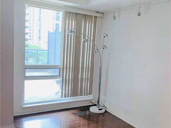 5th image of 1121 Bay St #403
